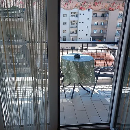 Mama΄s Apartment
