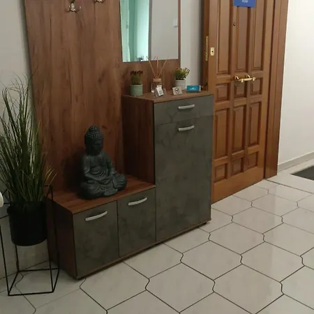Mama΄s Apartment Kavala