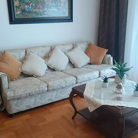 Mama΄s Apartment