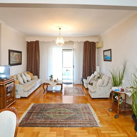 Mama΄s * كافالا