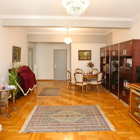 アパート Mama΄s カヴァラ